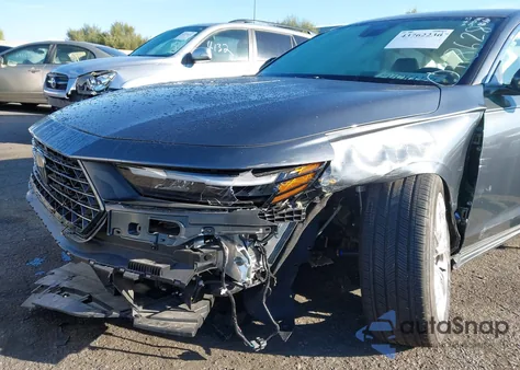 2025 Honda Accord Lx z USA, uszkodzony, nr VIN 1HGCY1F29SA018628